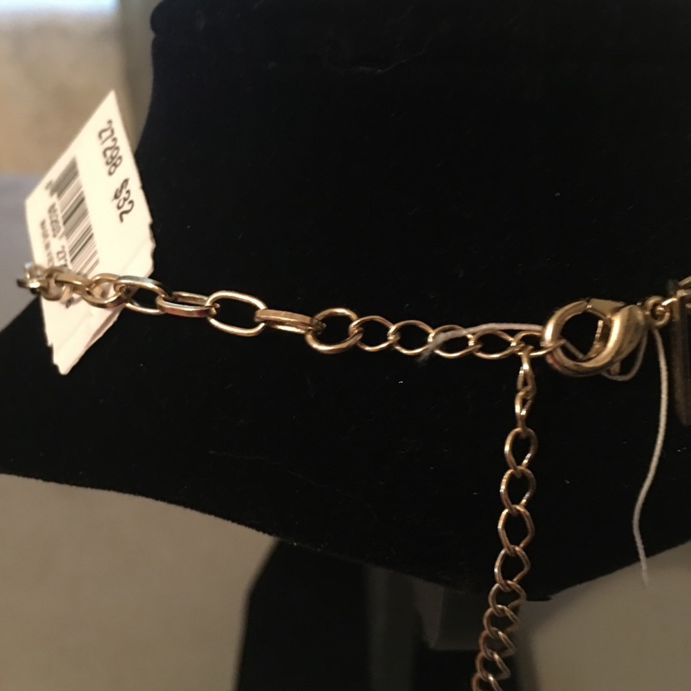 Sea shell long necklace - Picture 2 of 3